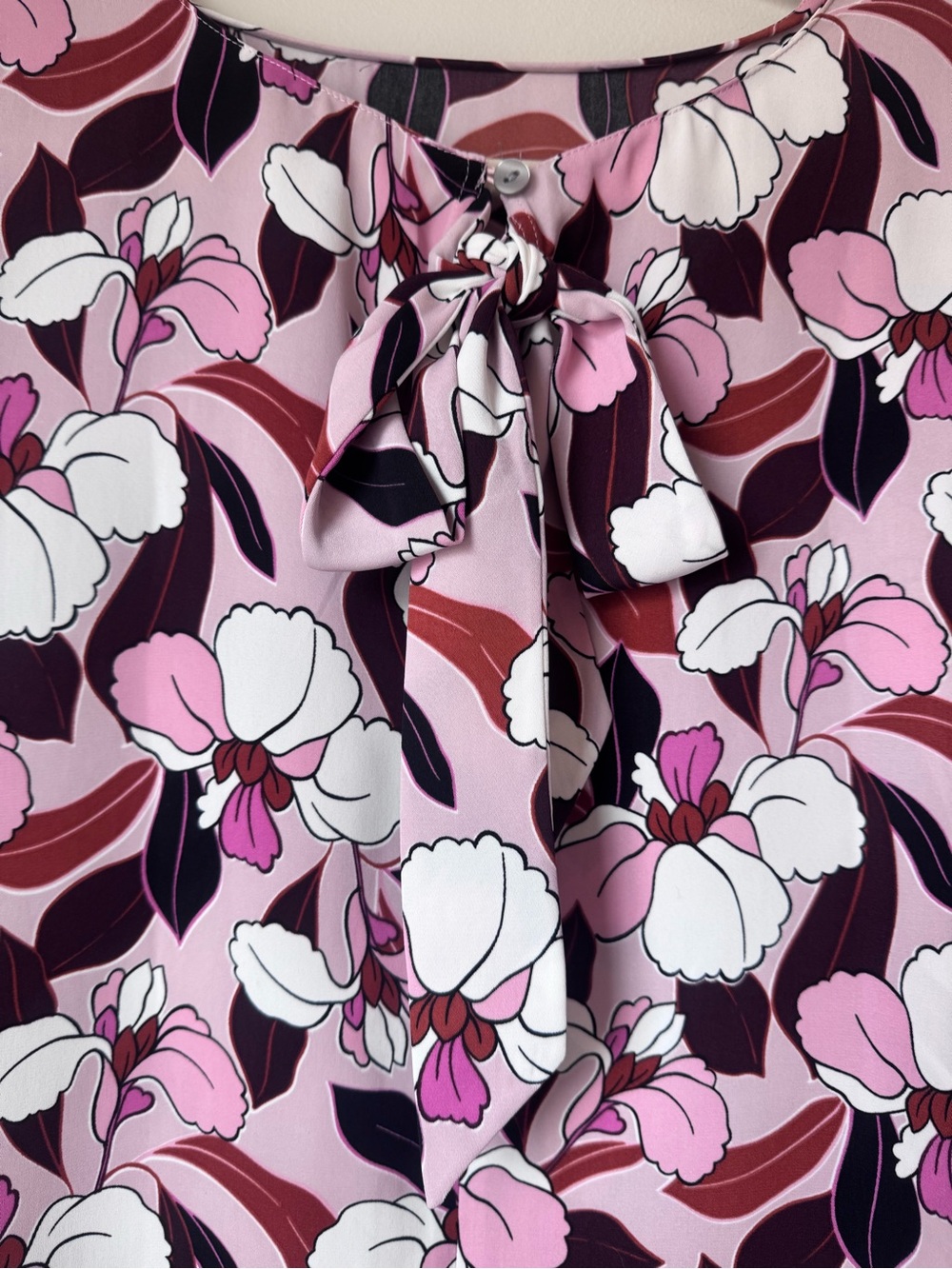 Ann Taylor Factory MP floral pink petals back tie ribbon flare sleeves. - Picture 4 of 9